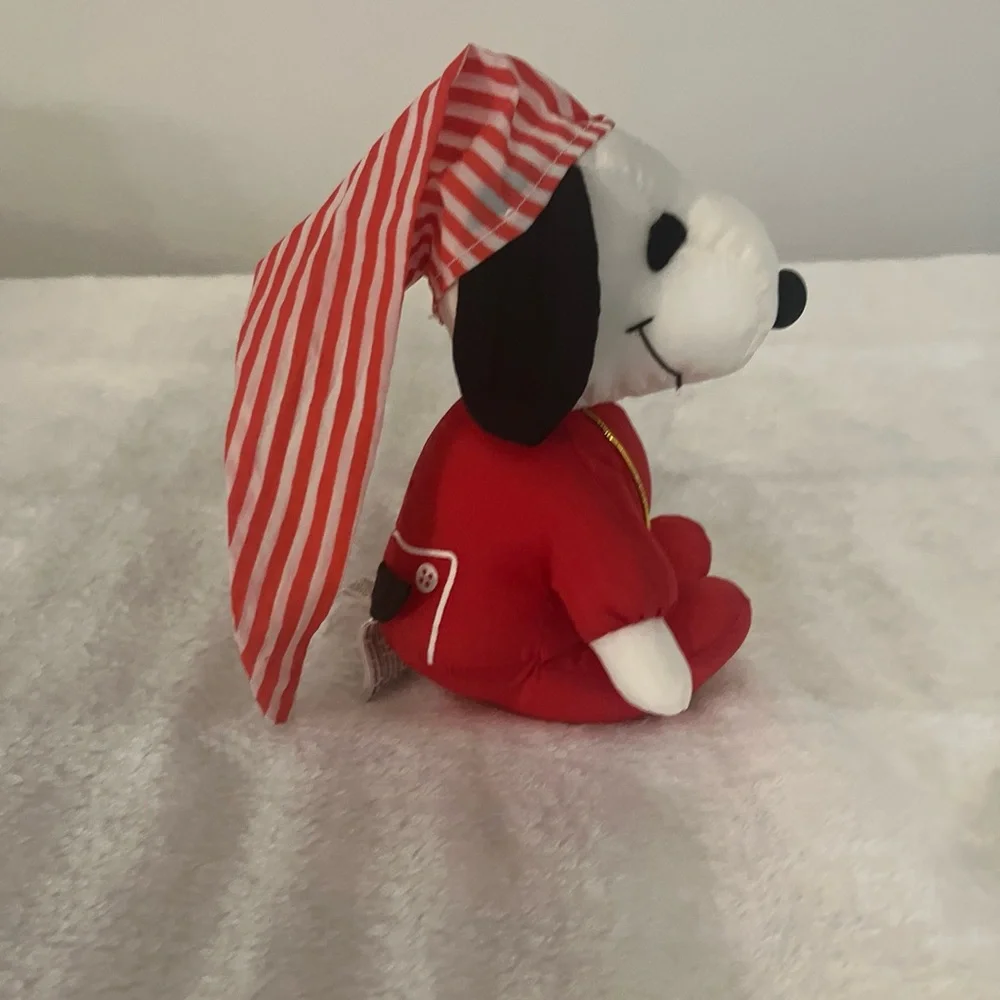 Peanuts Snoopy Dog Red PJ's Stocking Cap Whitman's United Syndicate Plush‎ 6
